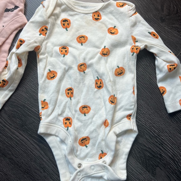 2 Old Navy Halloween Onsies - 6-12 months - Picture 2 of 5